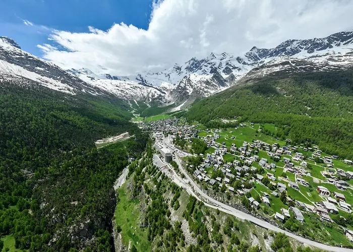 Apartment Helles, Chalet-stil Mit Allalinblick *